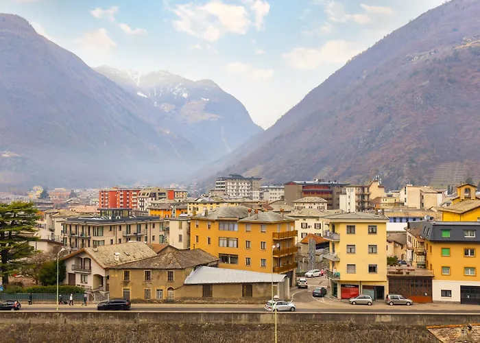 1min From Bernina Express - Mountain View - Ac - Wifi Διαμέρισμα Tirano